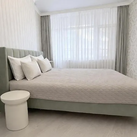 с террасой аркадия вид моря Apartment Odesa